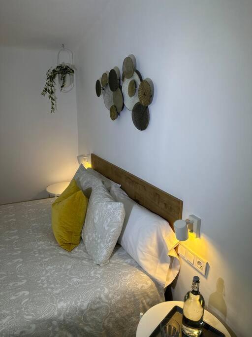 Habitacion Roca Foradada En Casa Cami De Les Aiguees Monistrol De Montserrat Eksteriør bilde